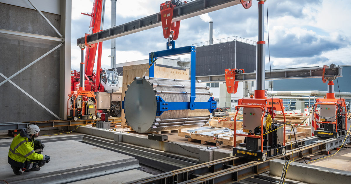 Pilot hydrogen plant takes shape: Modules for 10 MW alkaline ...