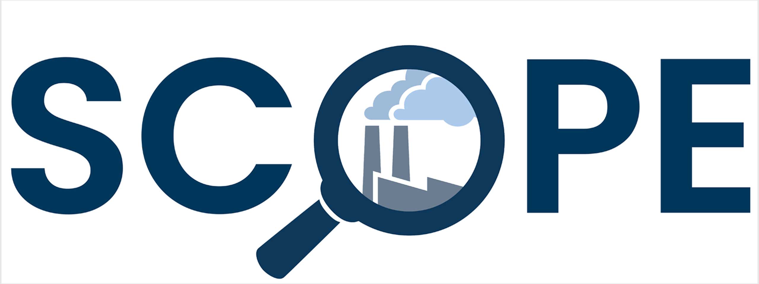 Das Wort 'SCOPE' ist in blauer Schrift dargestellt, mit einer Lupe, die eine Fabrik mit rauchenden Schornsteinen zeigt.